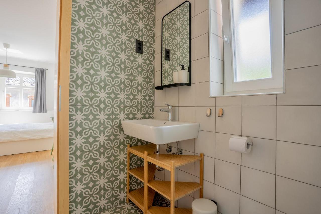 Corner House Apartments Near Lake Bled 라도블리차 외부 사진